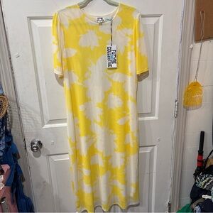 Yellow and White Backless Dress